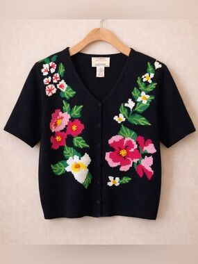 SUSAN BRISTOL Floral Embroidered Cardigan Vintage V Hem Cottagecore